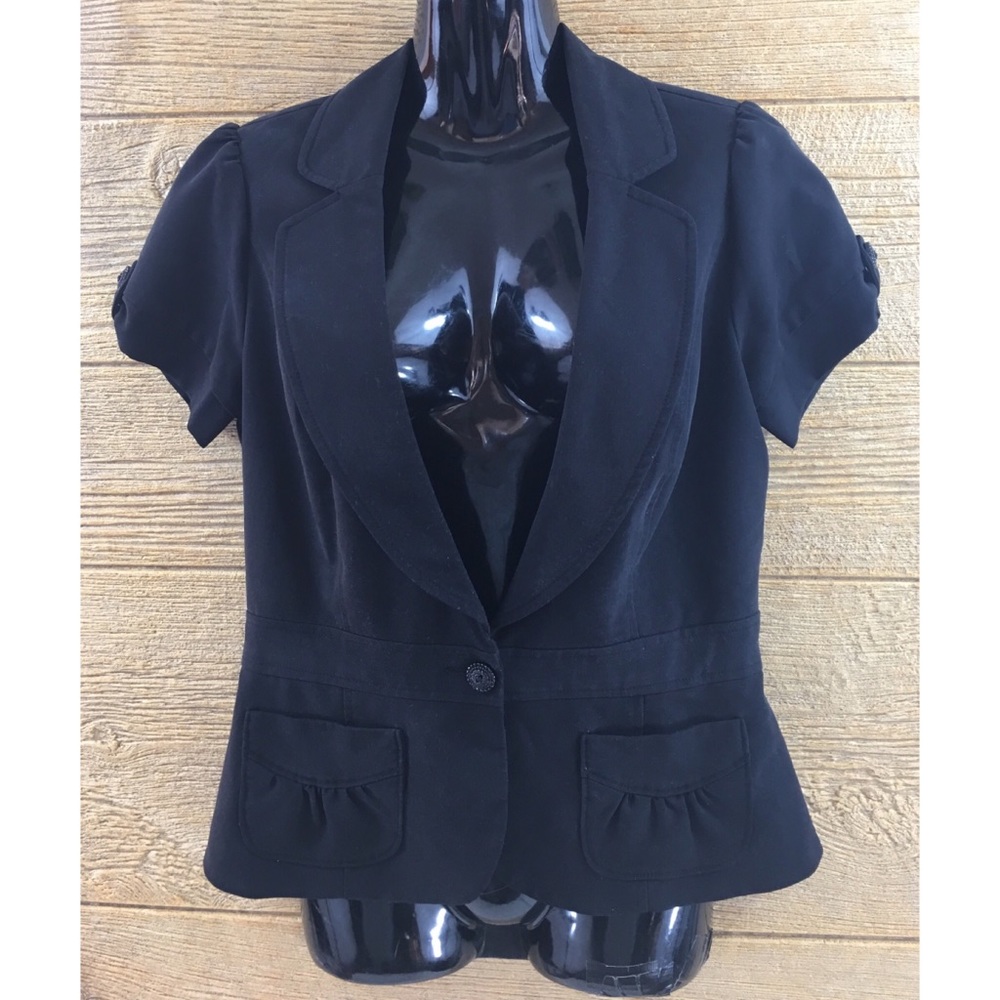 Apt. 8 Women's Blazer Size 6 Black Short Sleeve